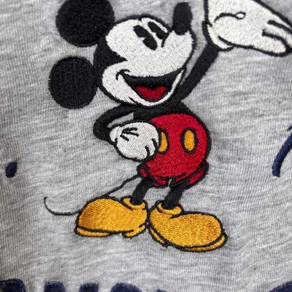 RARE VTG‎ 90s Walt Disney World Embroidered Mickey Mouse Tee 3/4 Sleeve Cotton